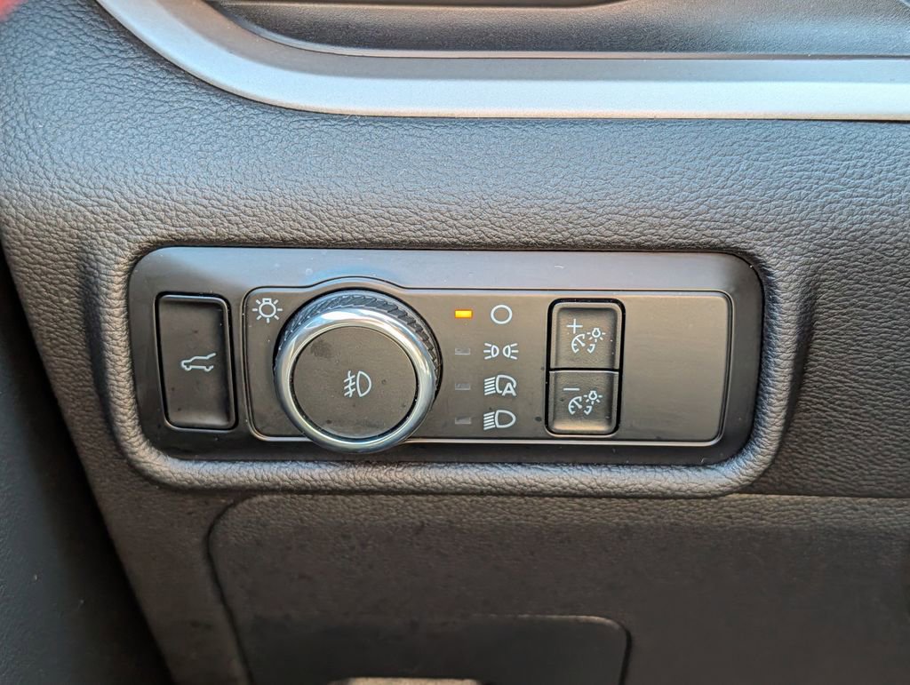 Certified 2024 Ford Explorer XLT w/ Equipment Group 202A image 17