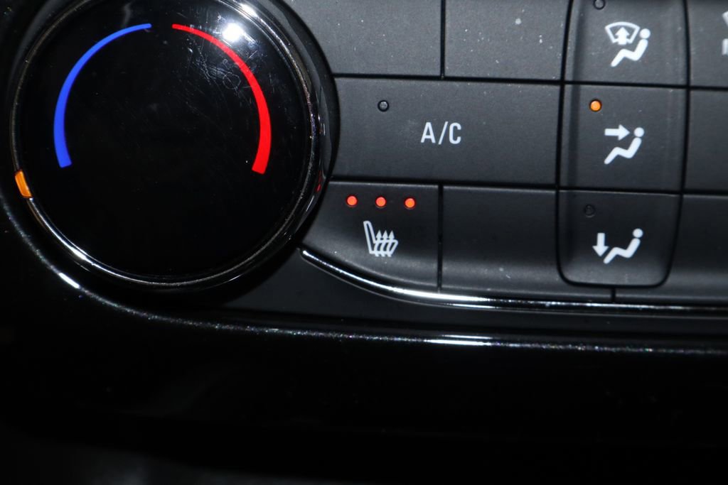 Used 2025 Chevrolet TrailBlazer LT w/ LT Cold Weather Package image 32