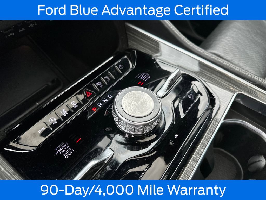 Used 2022 Jeep Wagoneer Series III w/ Premium Group I AWD/4WD image 15