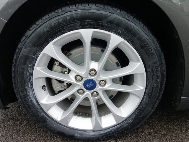 Certified 2019 Ford Fusion SE image 28