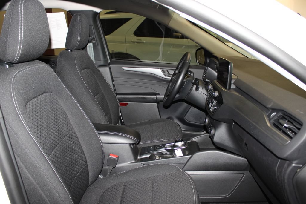 Certified 2024 Ford Escape Active AWD/4WD image 53