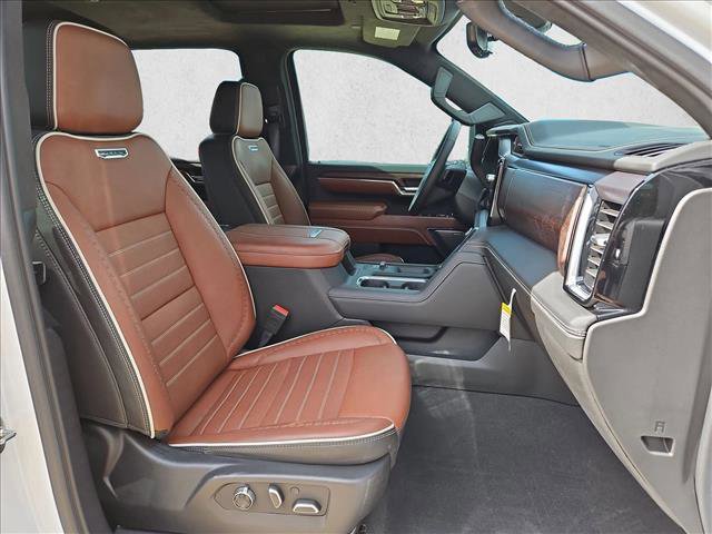 Used 2024 GMC Sierra 3500 Denali Ultimate image 21