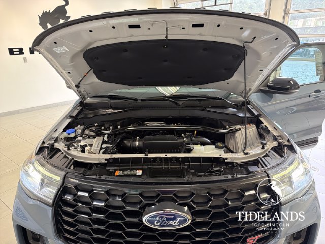 Certified 2025 Ford Explorer ST AWD/4WD image 28