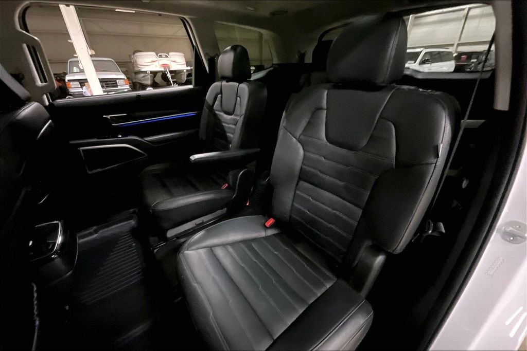 Used 2024 Kia Telluride SX Prestige image 25