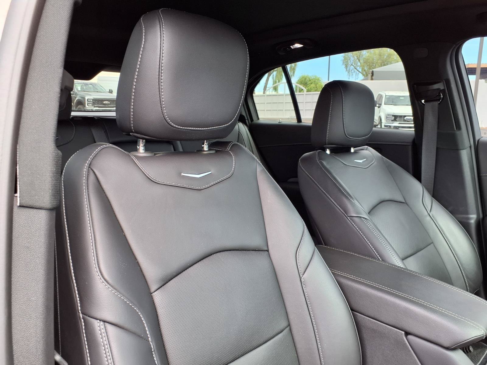 Used 2024 Cadillac XT4 Premium Luxury FWD image 12