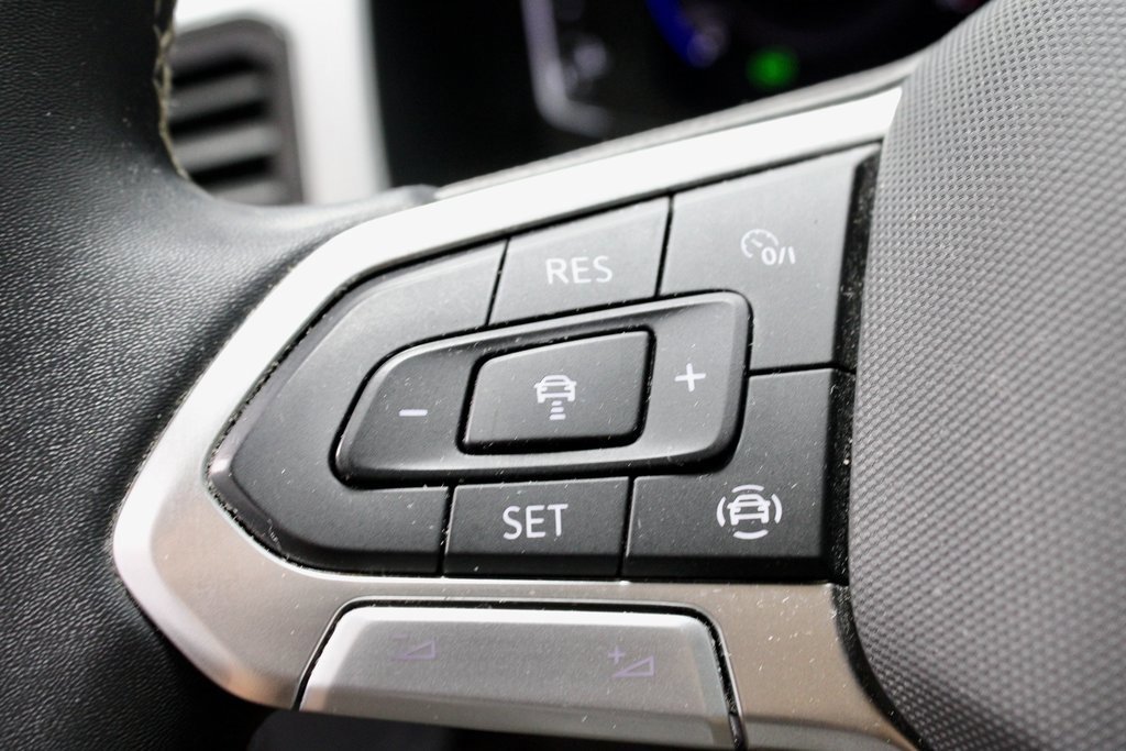 Used 2023 Volkswagen Atlas SE image 29