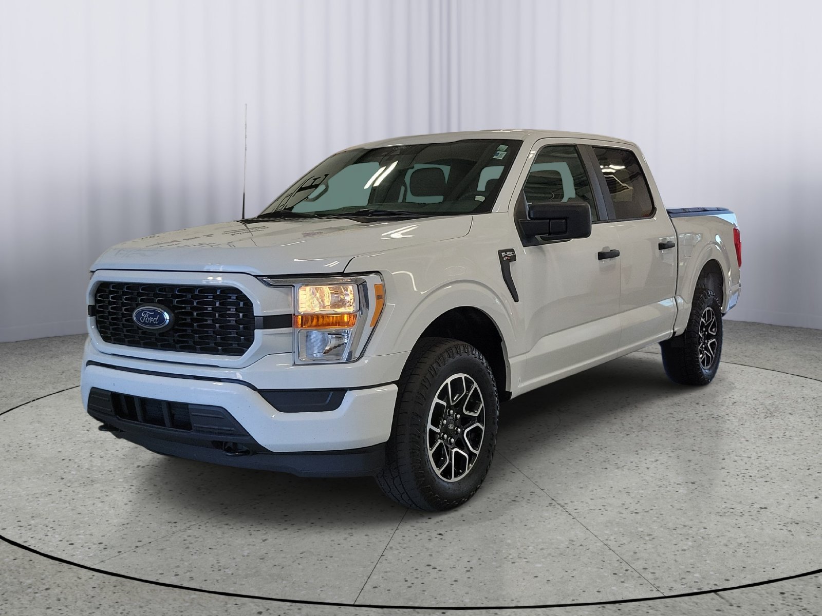 Certified 2022 Ford F150 XL w/ STX Appearance Package AWD/4WD image 4