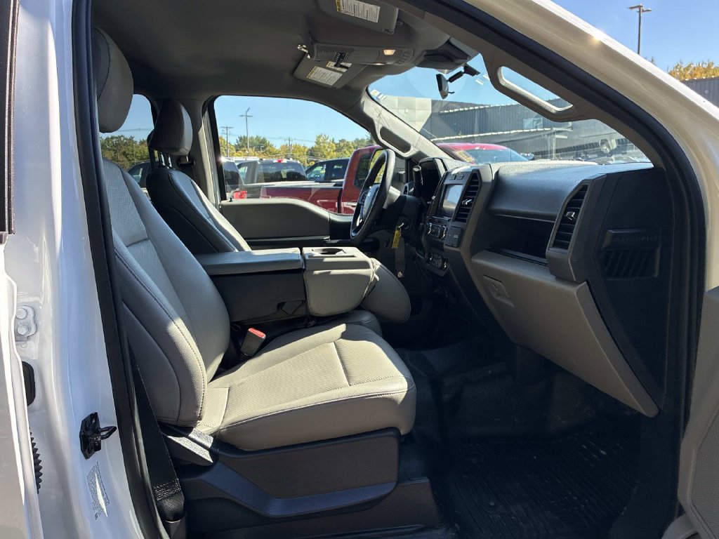 Certified 2022 Ford F350 XL w/ STX Appearance Package AWD/4WD image 9