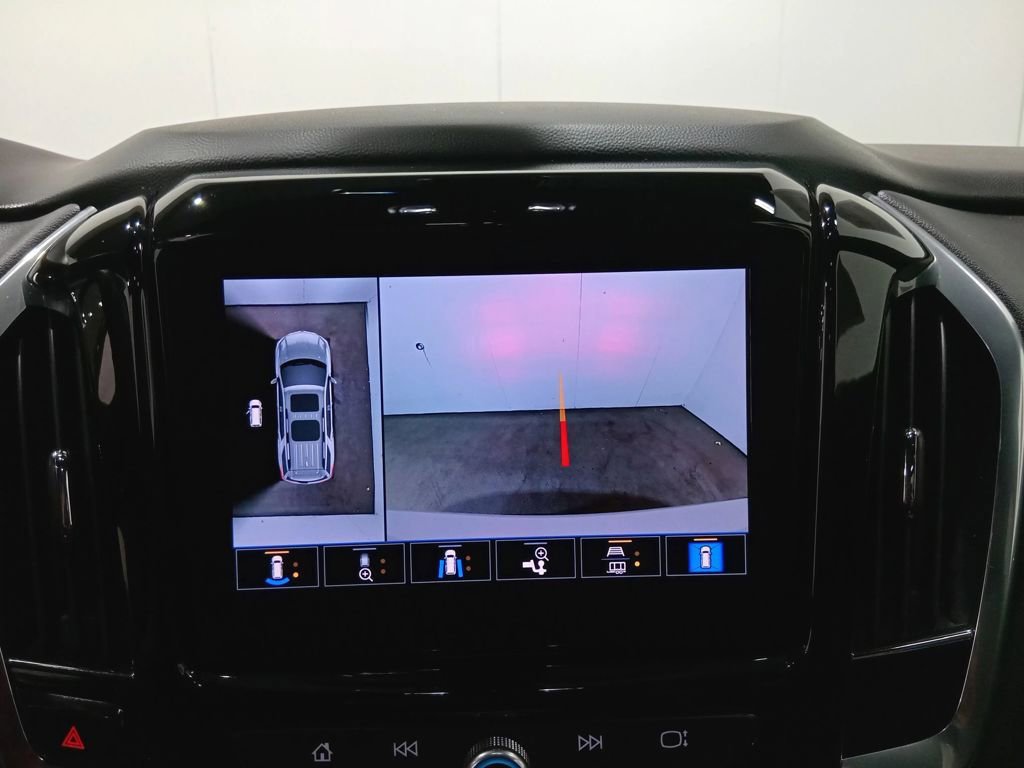 Used 2022 Chevrolet Traverse LT w/ LT Premium Package image 27