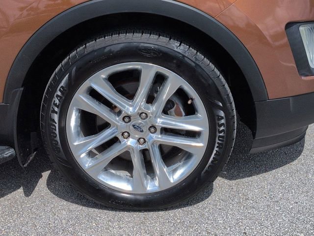 Certified 2017 Ford Explorer Limited FWD image 11