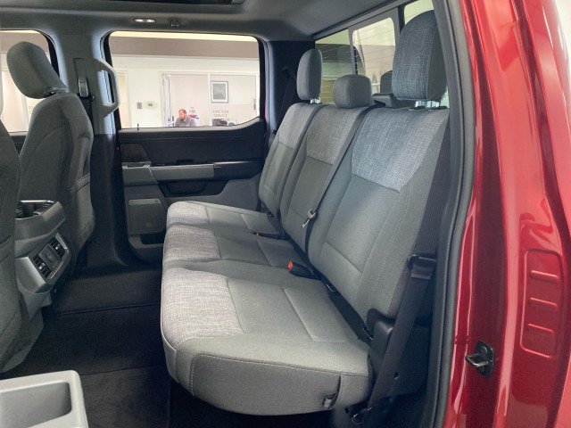 Certified 2026 Ford F250 XLT w/ XLT Premium Package AWD/4WD image 9