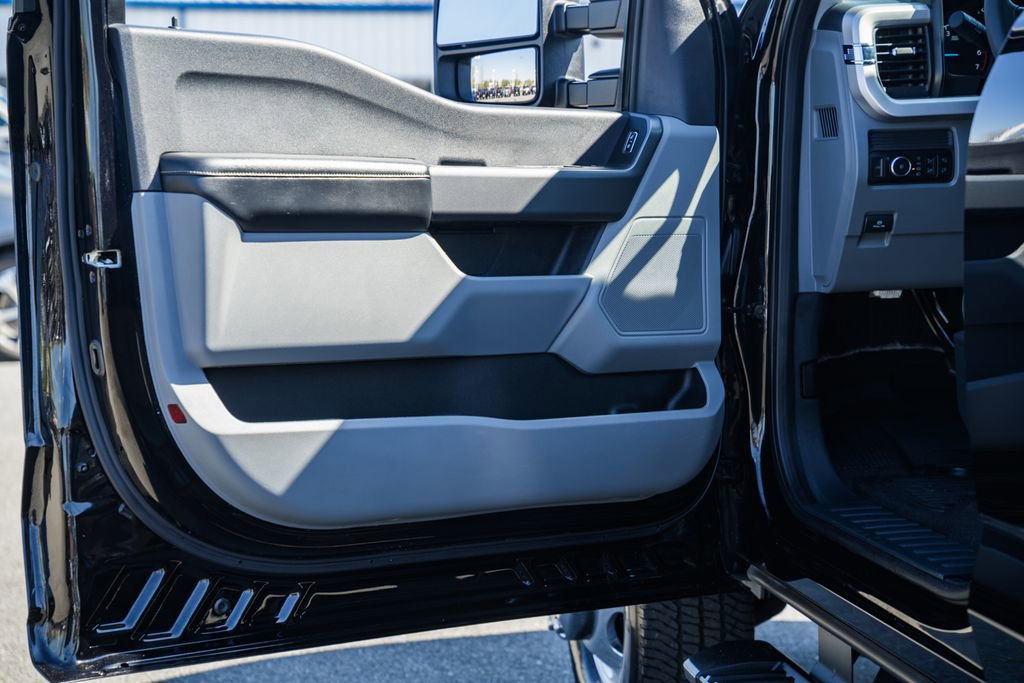 Certified 2025 Ford F350 XLT image 47