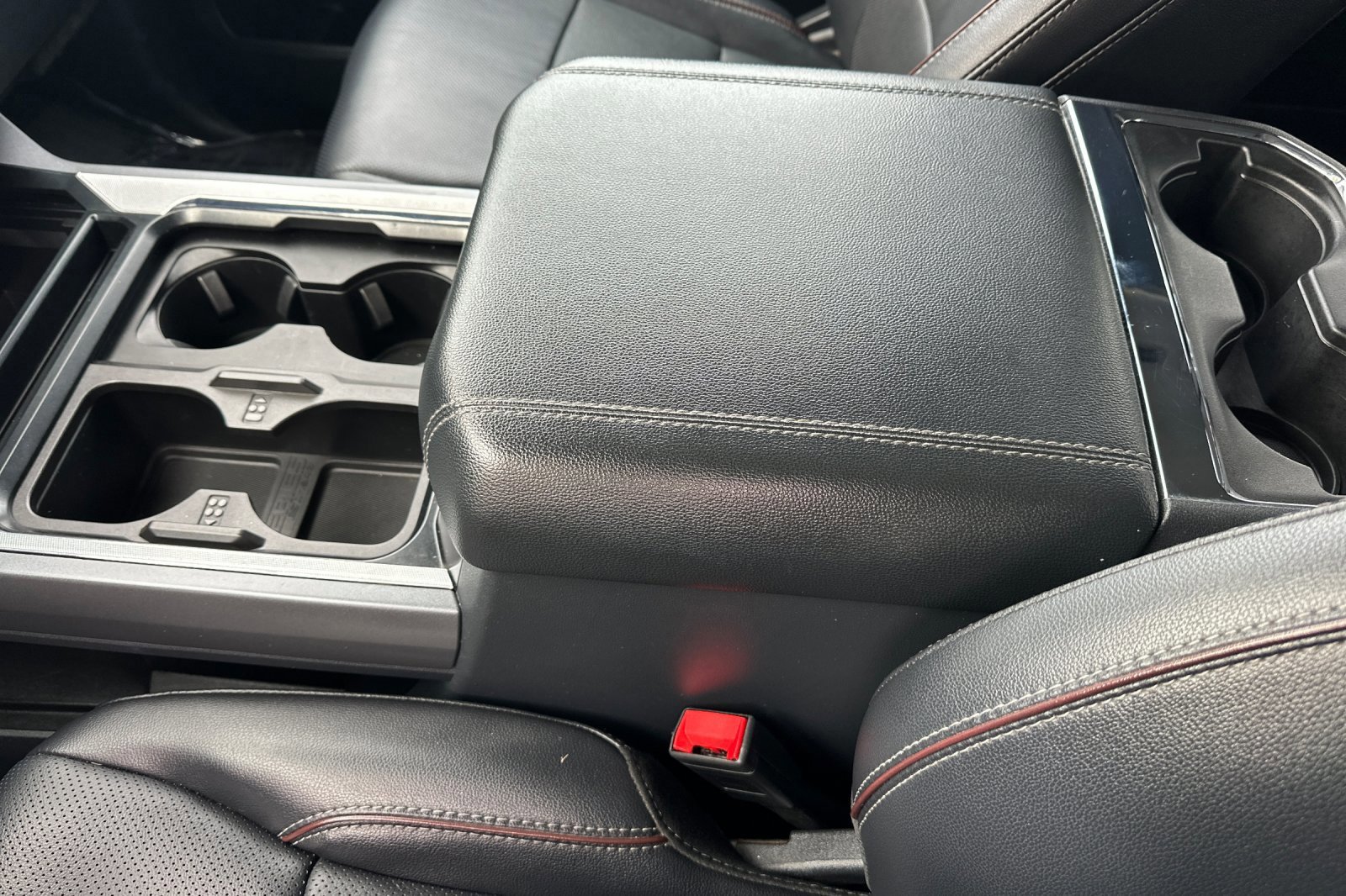 Certified 2023 Ford F250 Lariat w/ FX4 Off-Road Package image 31