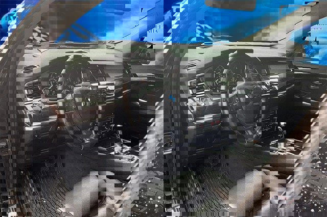 Used 2017 BMW 535i Gran Turismo image 13