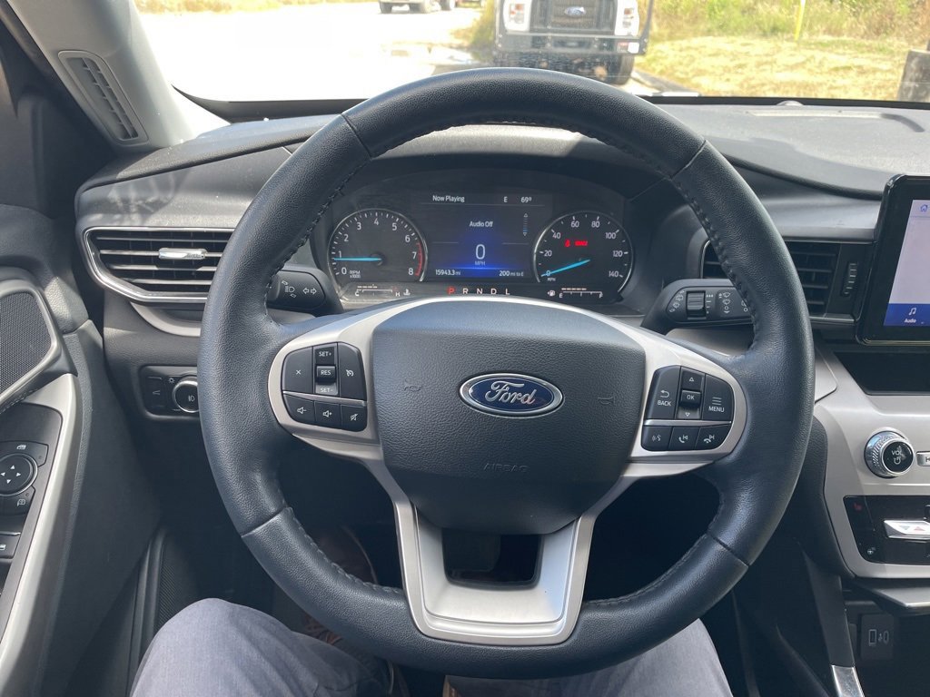 Certified 2023 Ford Explorer XLT w/ Equipment Group 202A image 15