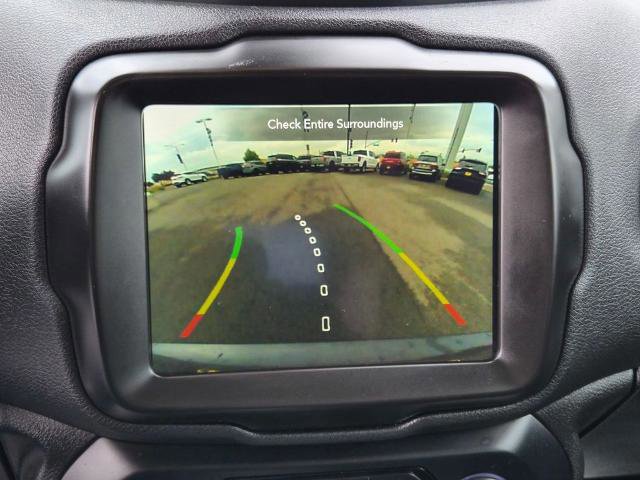 Used 2023 Jeep Renegade Latitude image 17