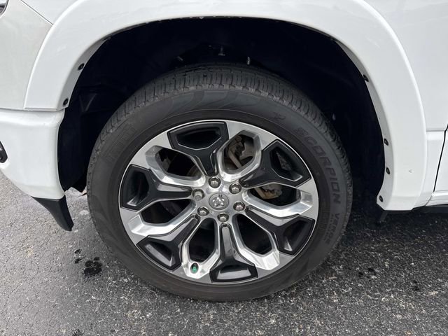 Used 2023 RAM 1500 Limited w/ Body Color Bumper Group image 4