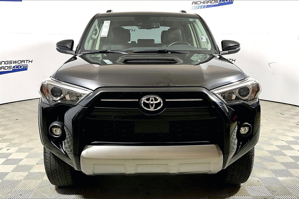 Used 2024 Toyota 4Runner TRD Off-Road Premium image 2