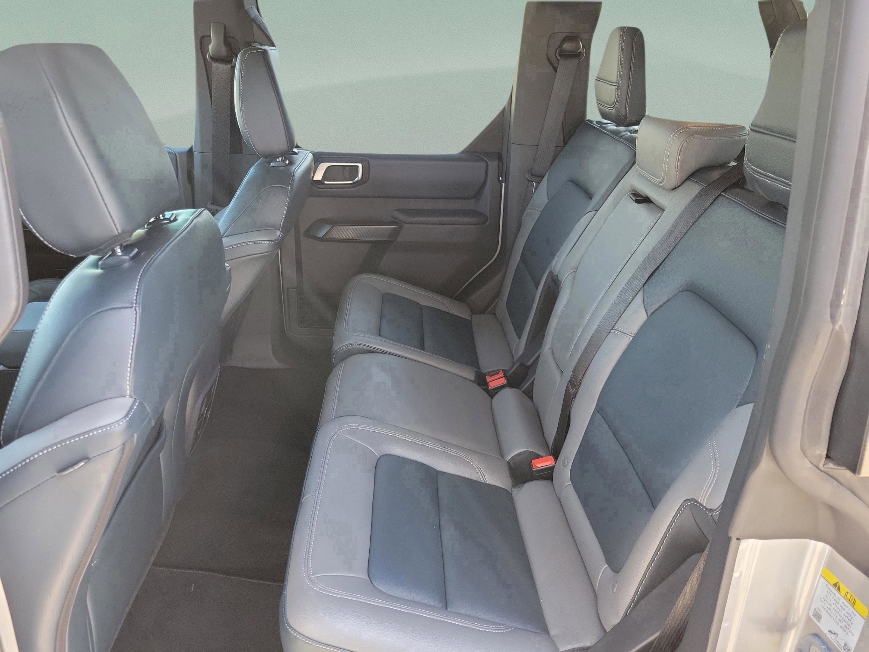 Certified 2024 Ford Bronco Outer Banks image 5