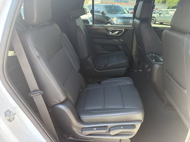Used 2022 Chevrolet Tahoe Z71 w/ Luxury Package AWD/4WD image 17