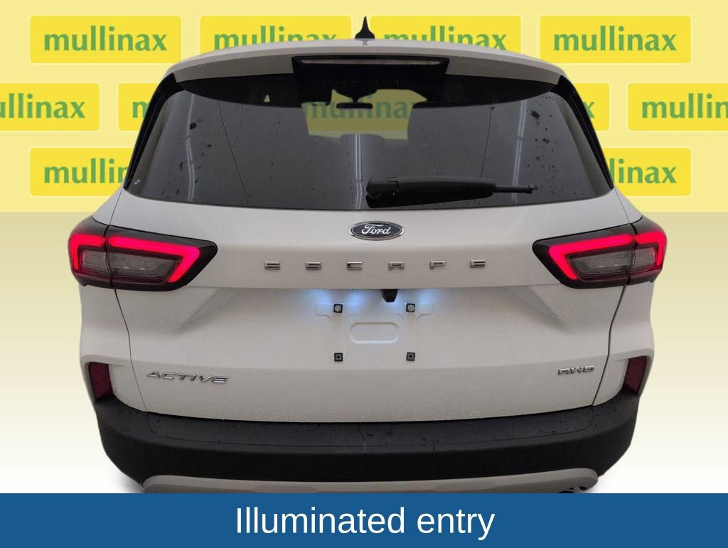 Certified 2025 Ford Escape Active image 33