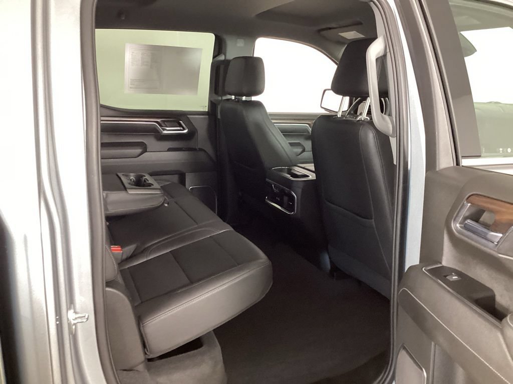 Used 2023 GMC Sierra 1500 SLT w/ SLT Convenience Package AWD/4WD image 37