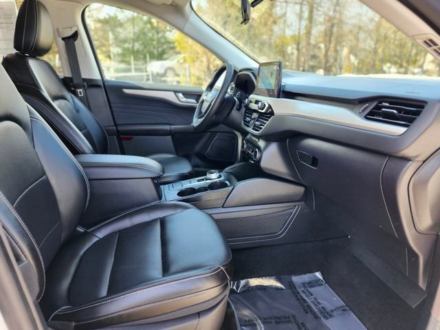 Certified 2022 Ford Escape SEL image 11