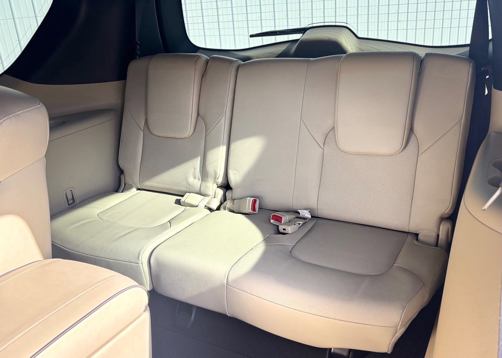 Used 2022 INFINITI QX80 Sensory w/ Cargo Package image 29