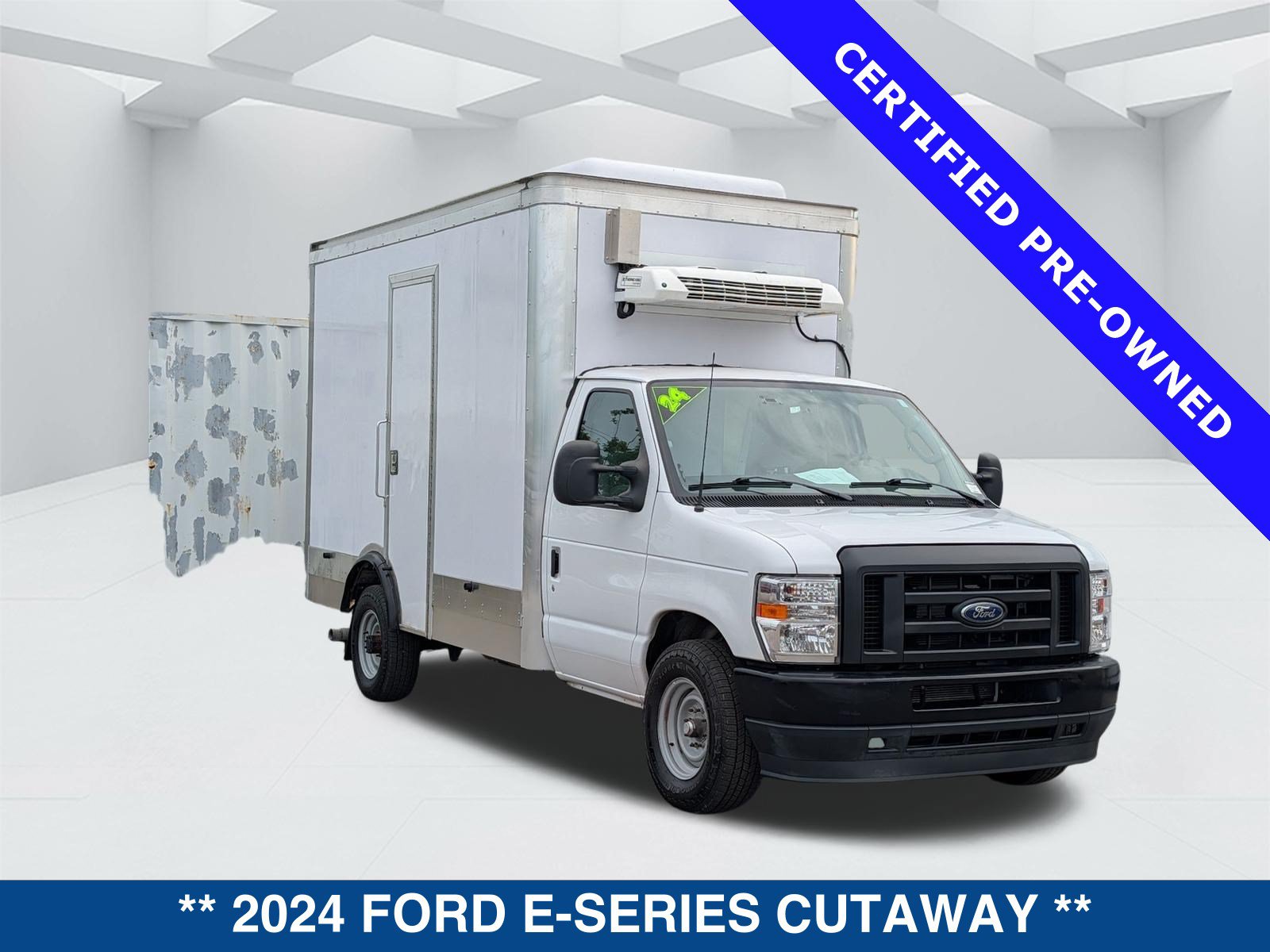 Certified 2024 Ford E-350 and Econoline 350 Super Duty w/ Power Windows & Locks Group RWD image 3