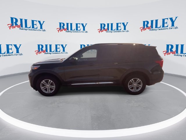 Certified 2023 Ford Explorer XLT w/ Equipment Group 202A AWD/4WD image 8