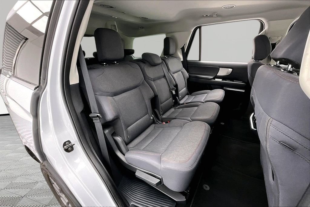Certified 2025 Ford Expedition Active AWD/4WD image 27