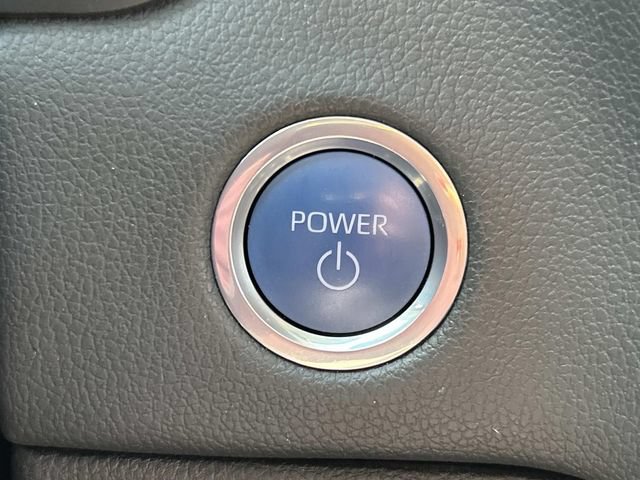 Used 2024 Toyota Tundra Limited AWD/4WD image 35