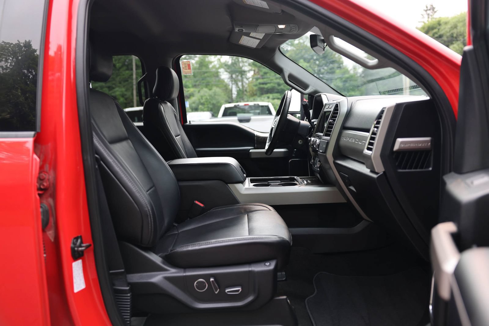 Certified 2017 Ford F350 Lariat w/ Chrome Package AWD/4WD image 10