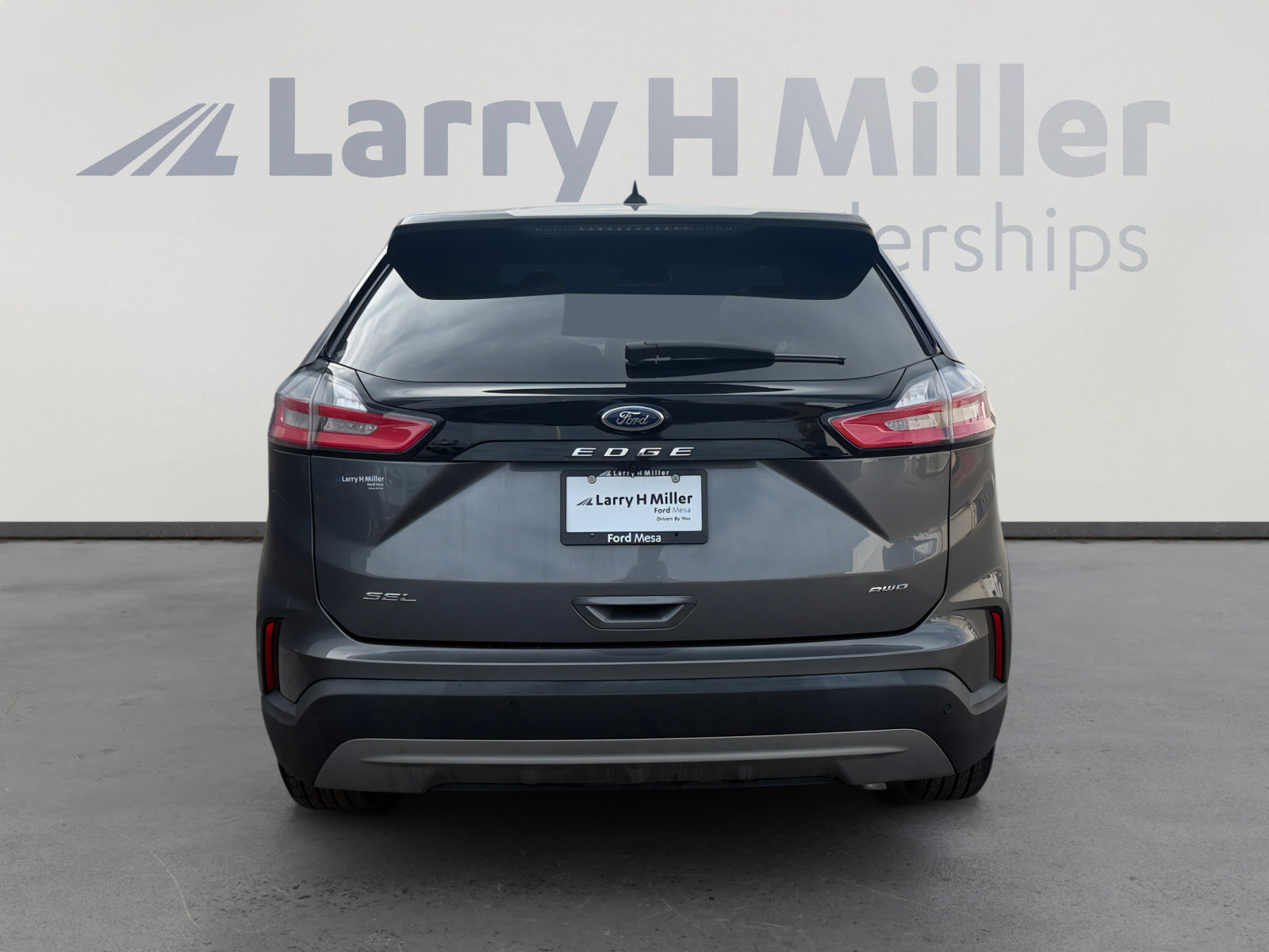 Certified 2024 Ford Edge SEL w/ Convenience Package image 4