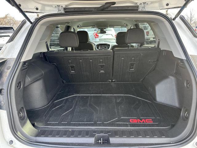 Used 2024 GMC Terrain SLE w/ Elevation Edition image 12