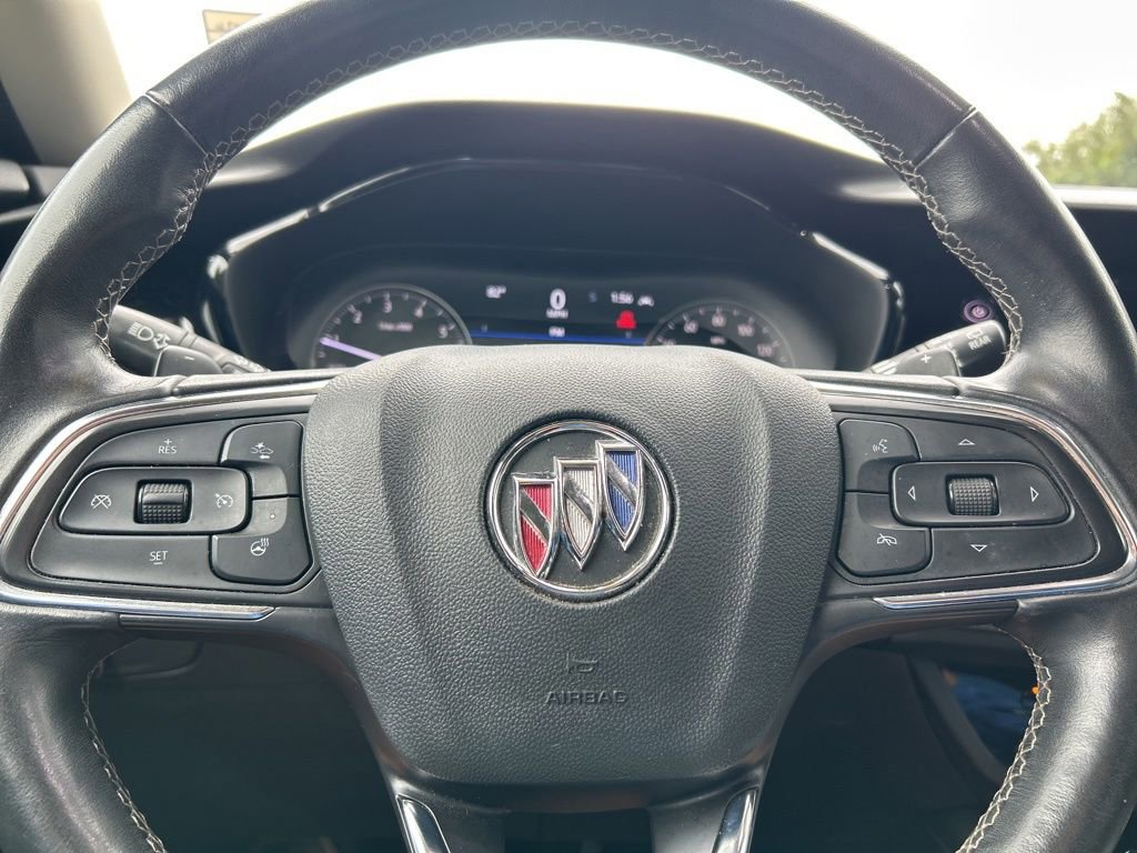 Used 2023 Buick Envision Essence image 18