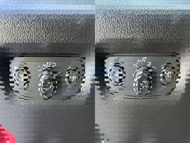 Used 2021 Chevrolet Traverse RS image 17