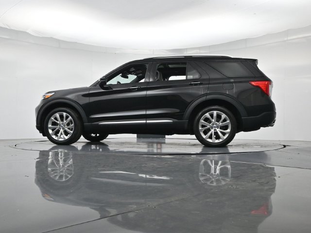 Certified 2024 Ford Explorer Platinum w/ Technology Package AWD/4WD image 41
