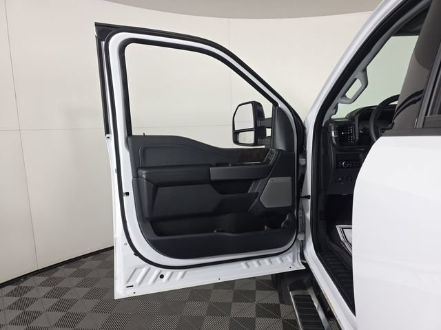 Certified 2025 Ford F450 Lariat w/ FX4 Off-Road Package AWD/4WD image 25