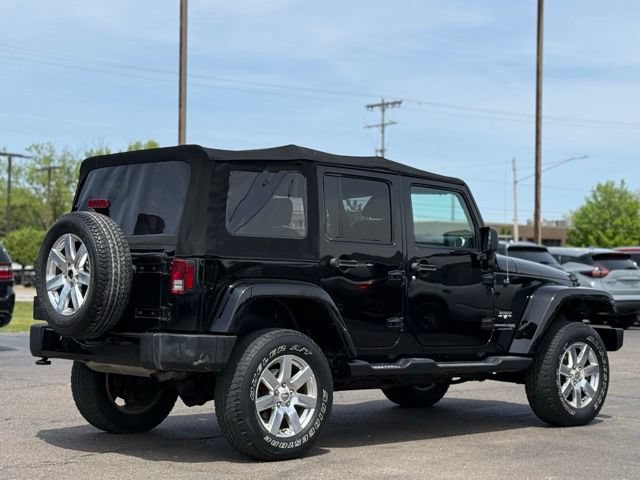 Used 2018 Jeep Wrangler Unlimited Sahara AWD/4WD image 35