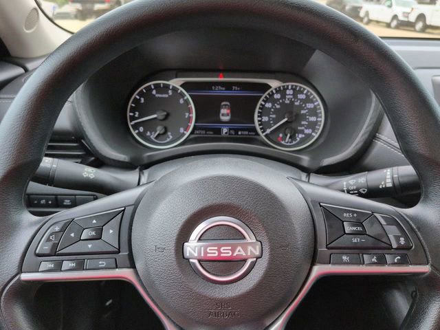 Used 2025 Nissan Sentra SV image 30