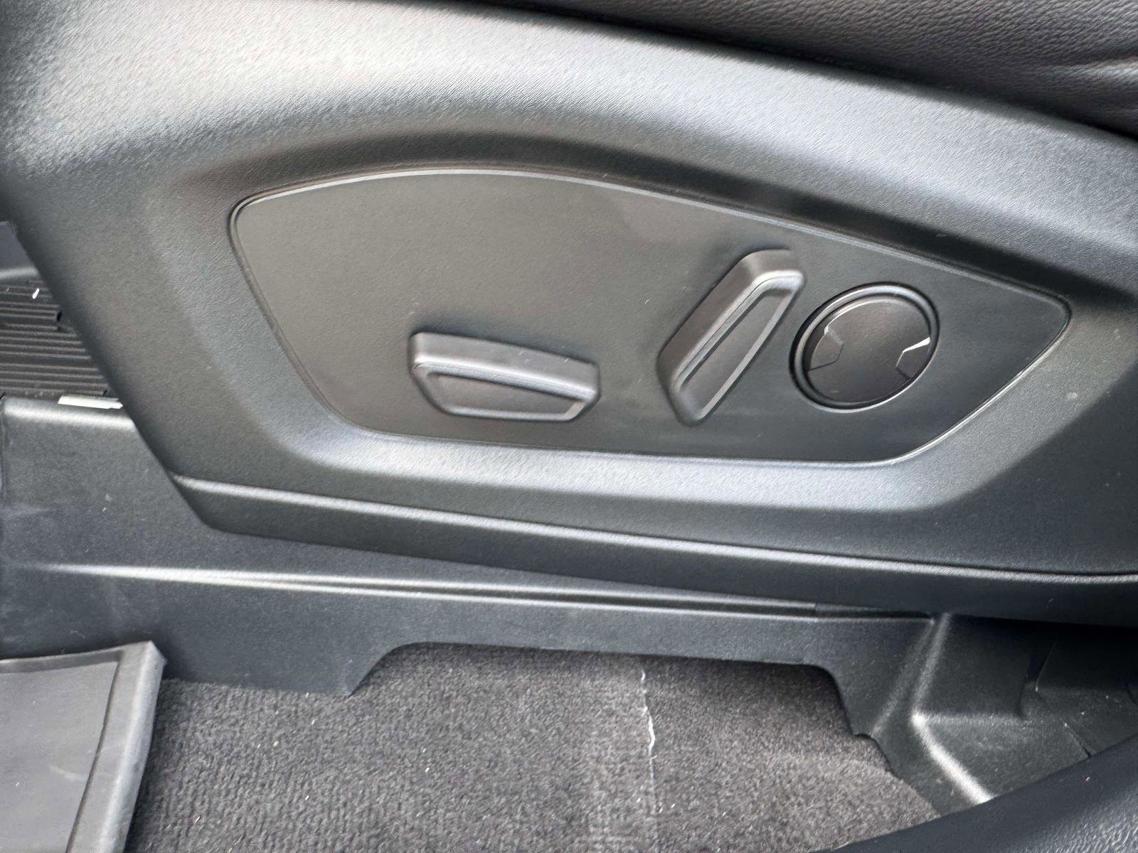 Certified 2022 Ford Explorer ST w/ ST Street Pack image 20