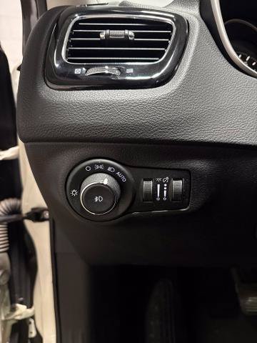 Used 2018 Jeep Compass Limited AWD/4WD image 25