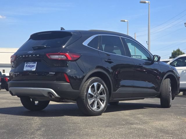 Certified 2025 Ford Escape Platinum AWD/4WD image 17