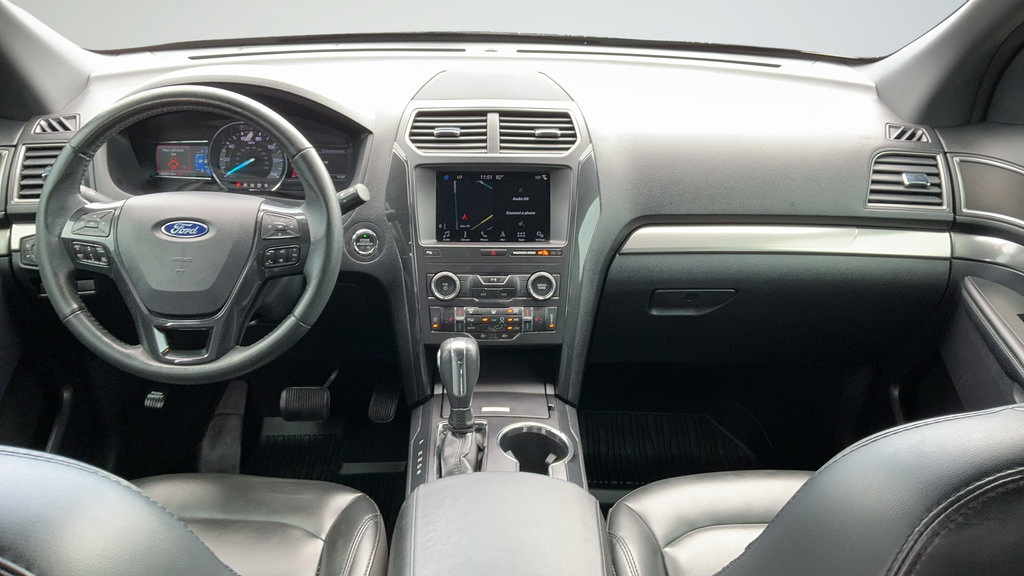Certified 2019 Ford Explorer XLT w/ Equipment Group 202A FWD image 7