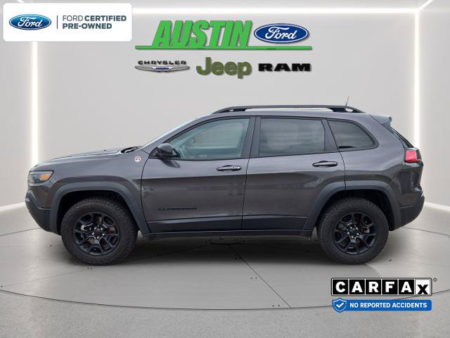 Used 2023 Jeep Cherokee Trailhawk w/ Trailer Tow Group AWD/4WD image 2