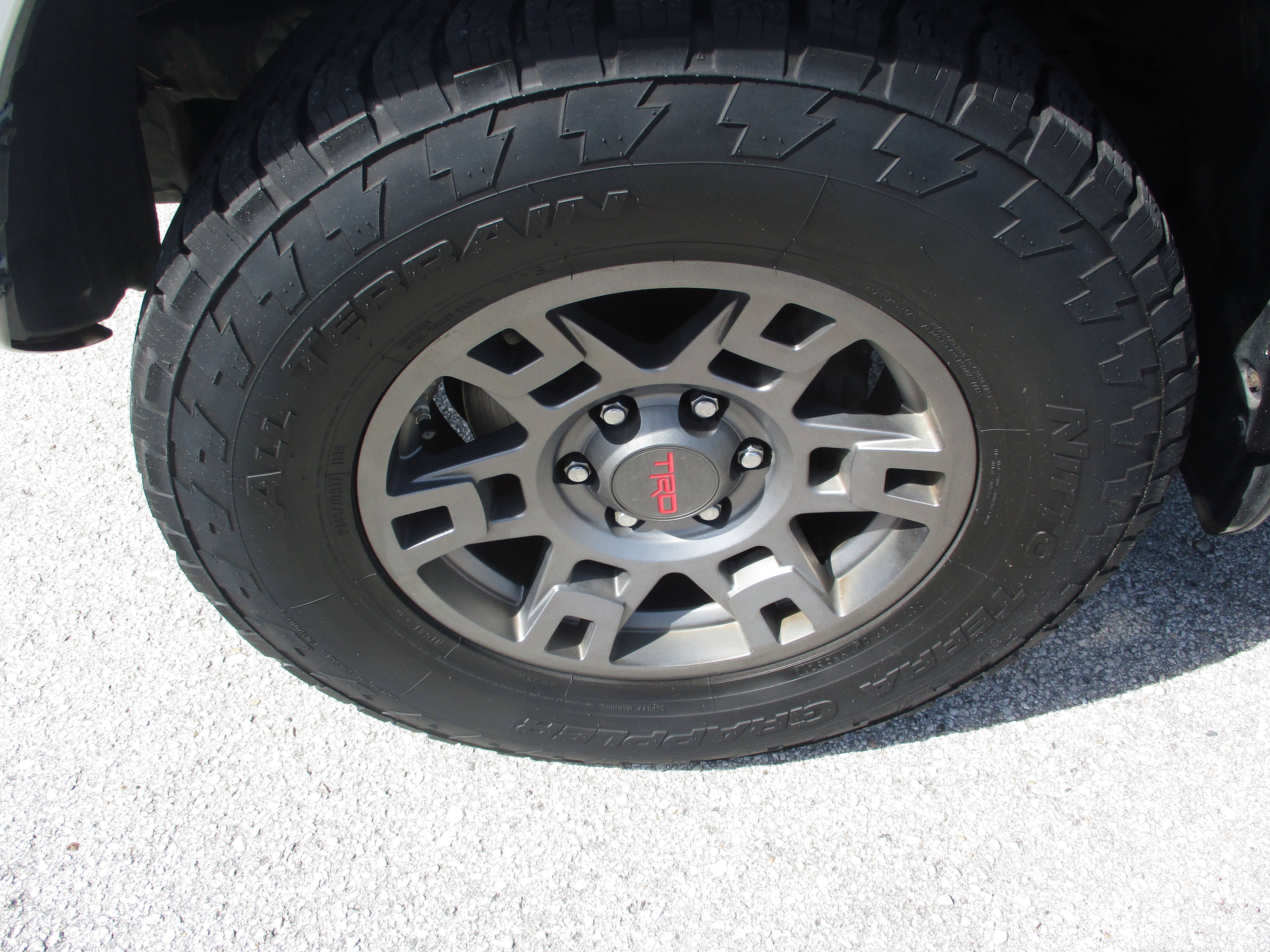 Used 2019 Toyota 4Runner TRD Off-Road Premium AWD/4WD image 9