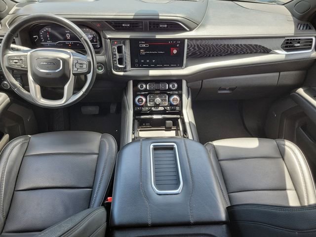 Used 2022 GMC Yukon XL Denali image 12