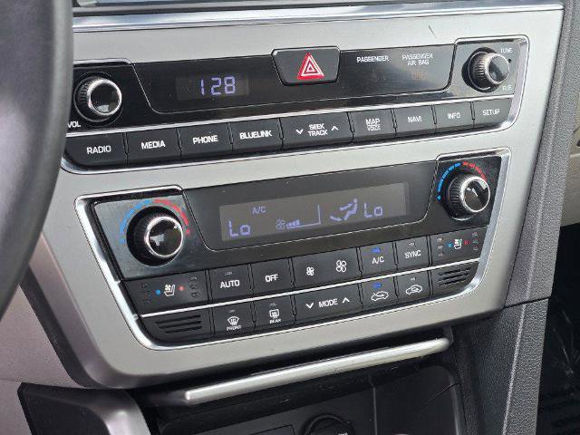 Used 2017 Hyundai Sonata Limited w/ Ultimate Package 04 image 28