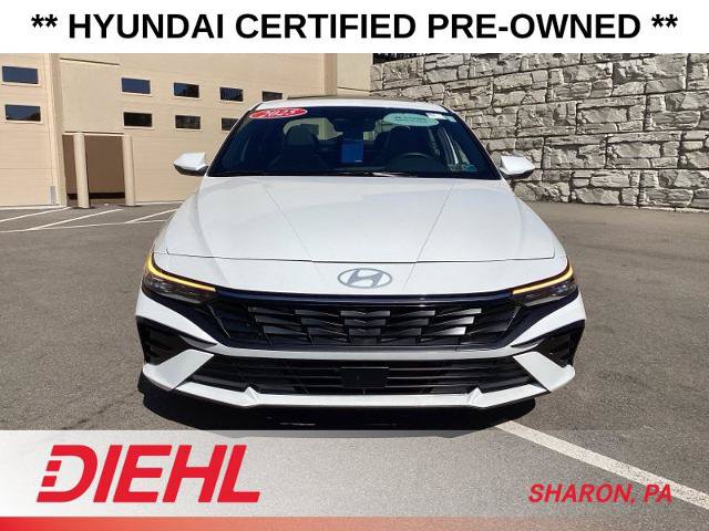 Certified 2025 Hyundai Elantra Limited FWD image 2